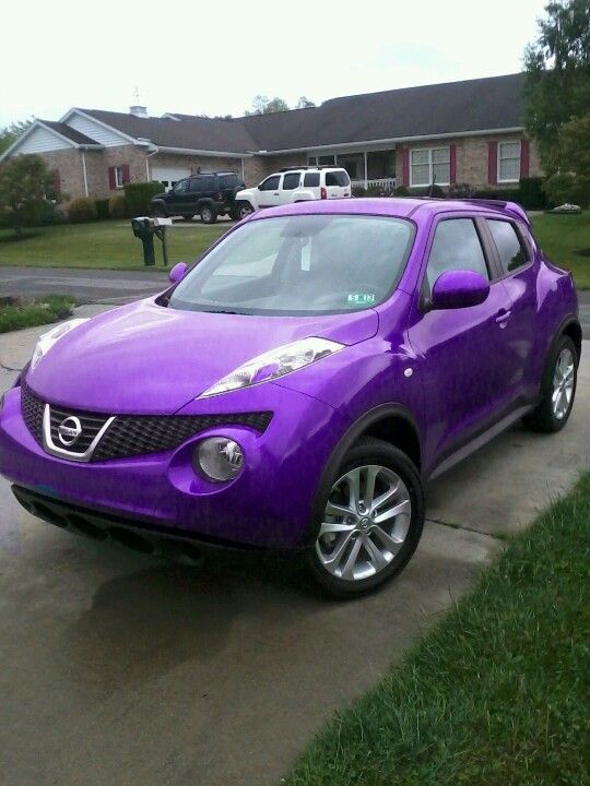Фото: Nissan Juke фиолетового цвета